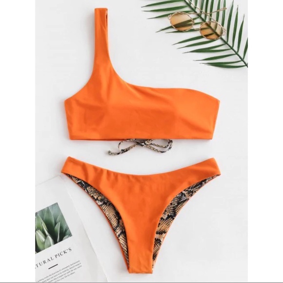 [zaful] • [one shoulder reversible bikini] - Picture 3 of 6